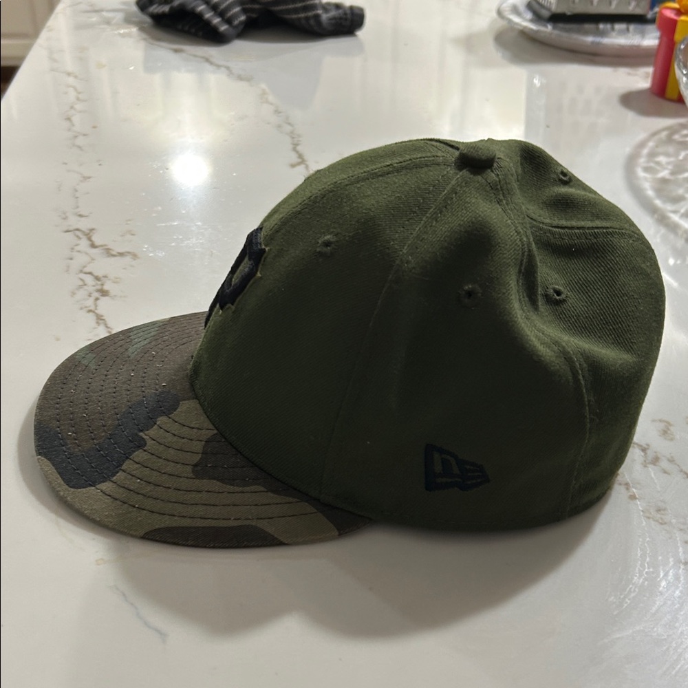 MLB Pittsburgh Pirates Green Cap with Camouflage Brim-Size 7 1/2 - Picture 2 of 8